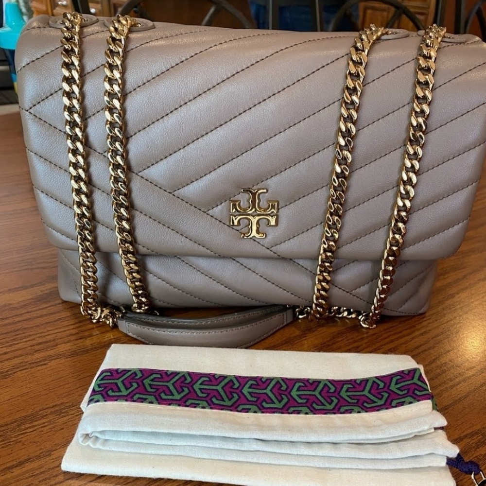 **Authentic**   NWOT                            Tory Burch Kira Medium